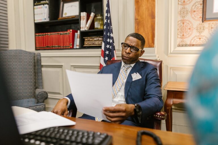 Developing Strong Legal Writing: Crafting a Powerful Legal Voice
