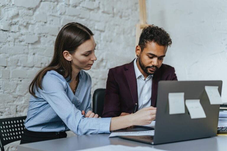 Building a Strong Professional Network: The Cornerstone of a Lawyer’s Success