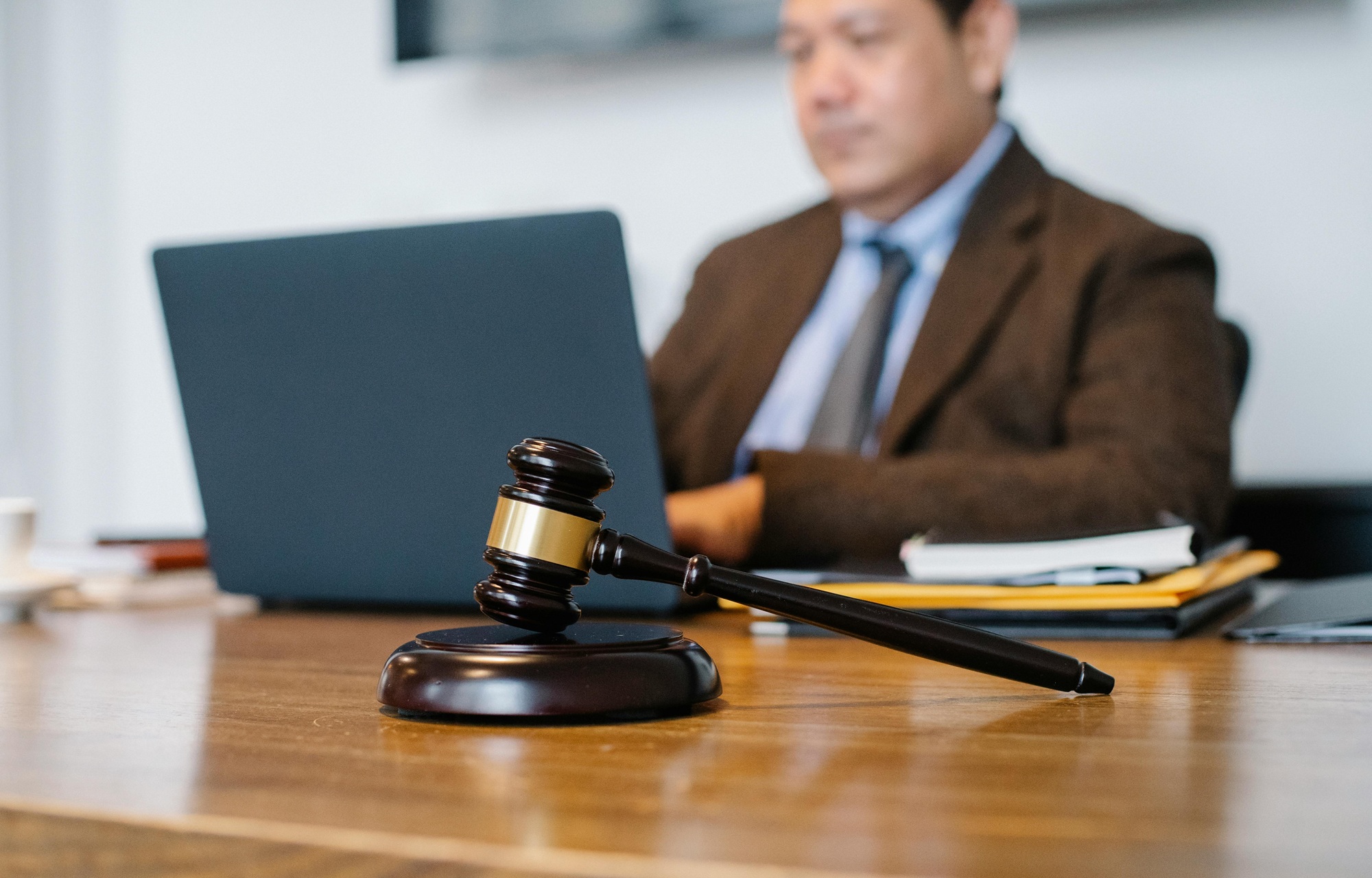 10 Essential Skills Every Lawyer Must Master in the Digital Age