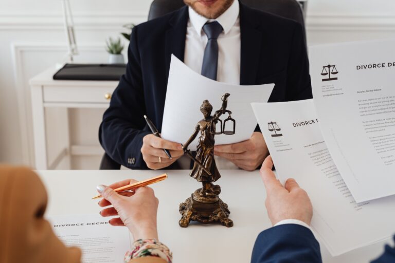 Top Mistakes Lawyers Make in Client Communication & How to Avoid Them