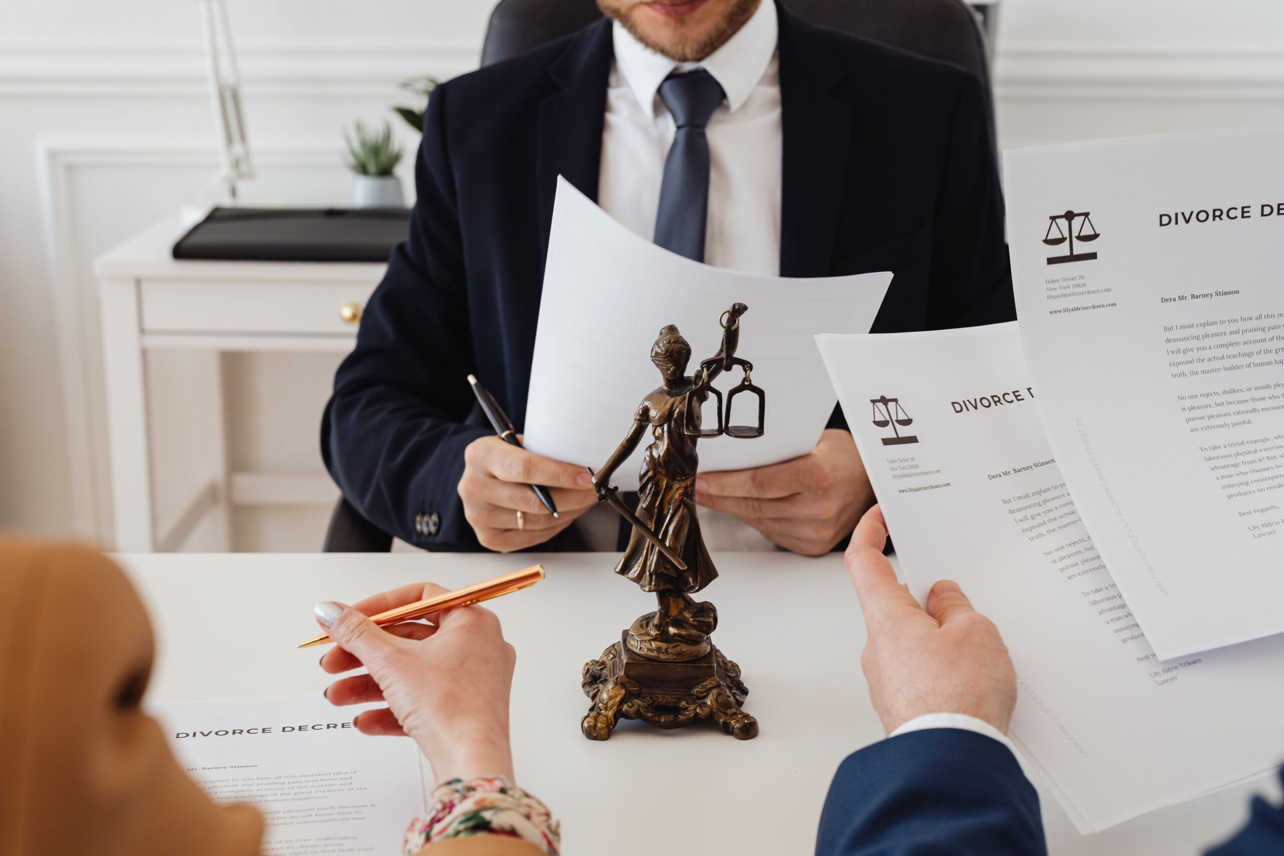 Top Mistakes Lawyers Make in Client Communication & How to Avoid Them